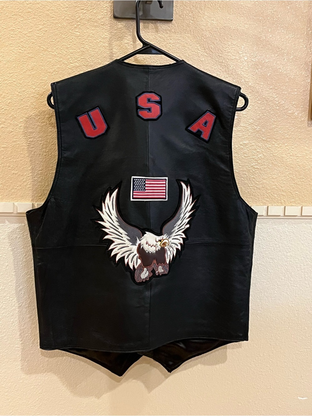 Oscar Piel vintage patriotic black leather biker vest. Embroidery, patches. L